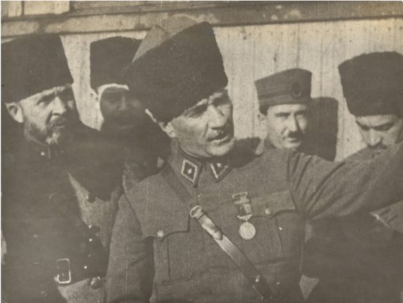 1922 - Nurettin Paşa ile teftiş sırasında